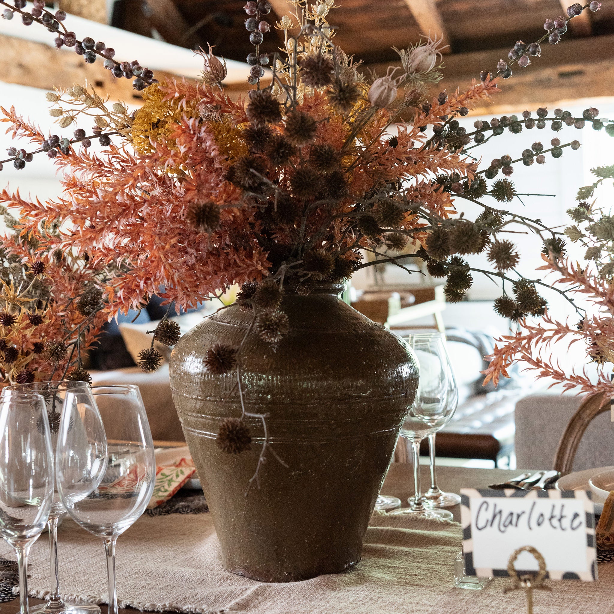 Mijiu Jar in Large on a festive table