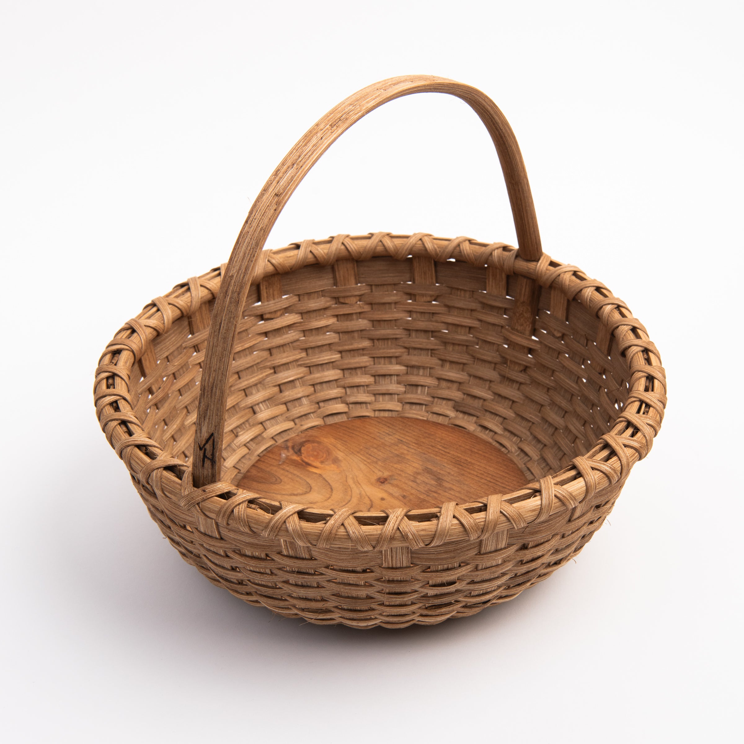 Vermont Pie Carrier Basket on a white background at Addison West