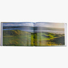 Golf Courses: Fairways of the Wold - Leather Bound Version - Addison West 