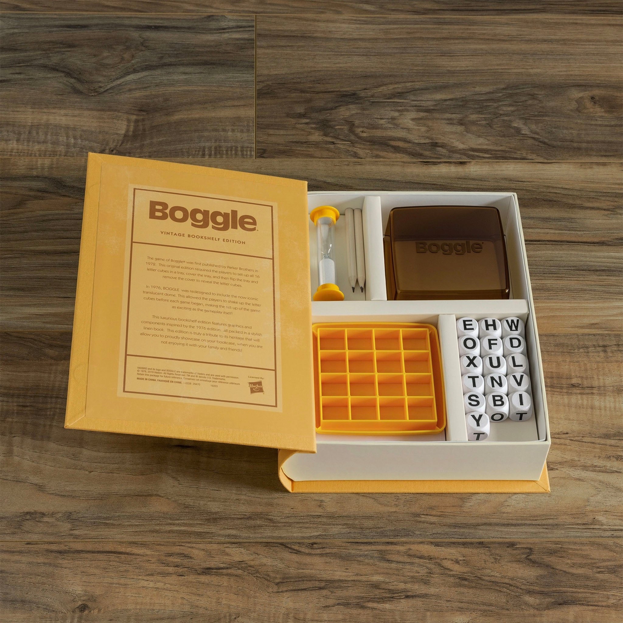 Vintage Bookshelf Edition Boggle - Addison West 